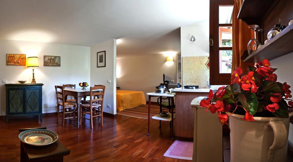 Bed and Breakfast Il Glicine La Piana Dei Colli Mondello Habitación foto